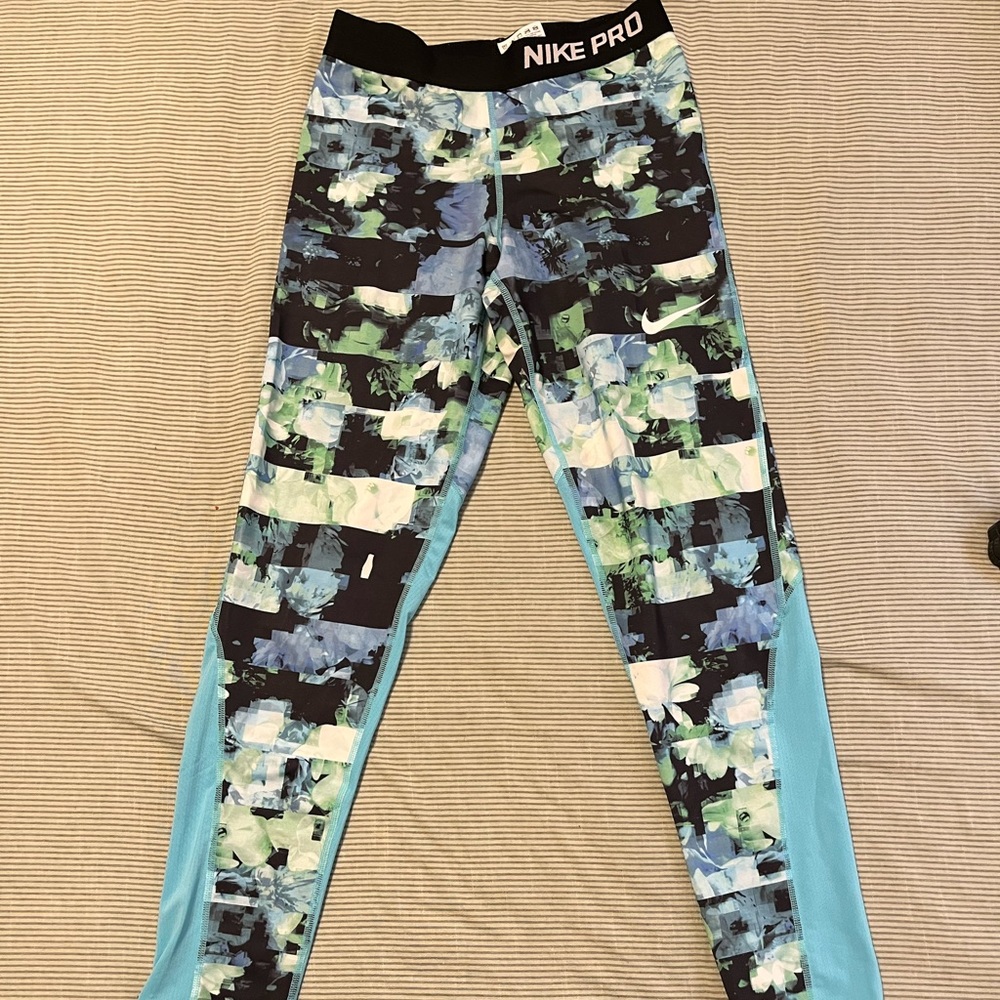 Nike Pro Leggings Youth Size XL Blue